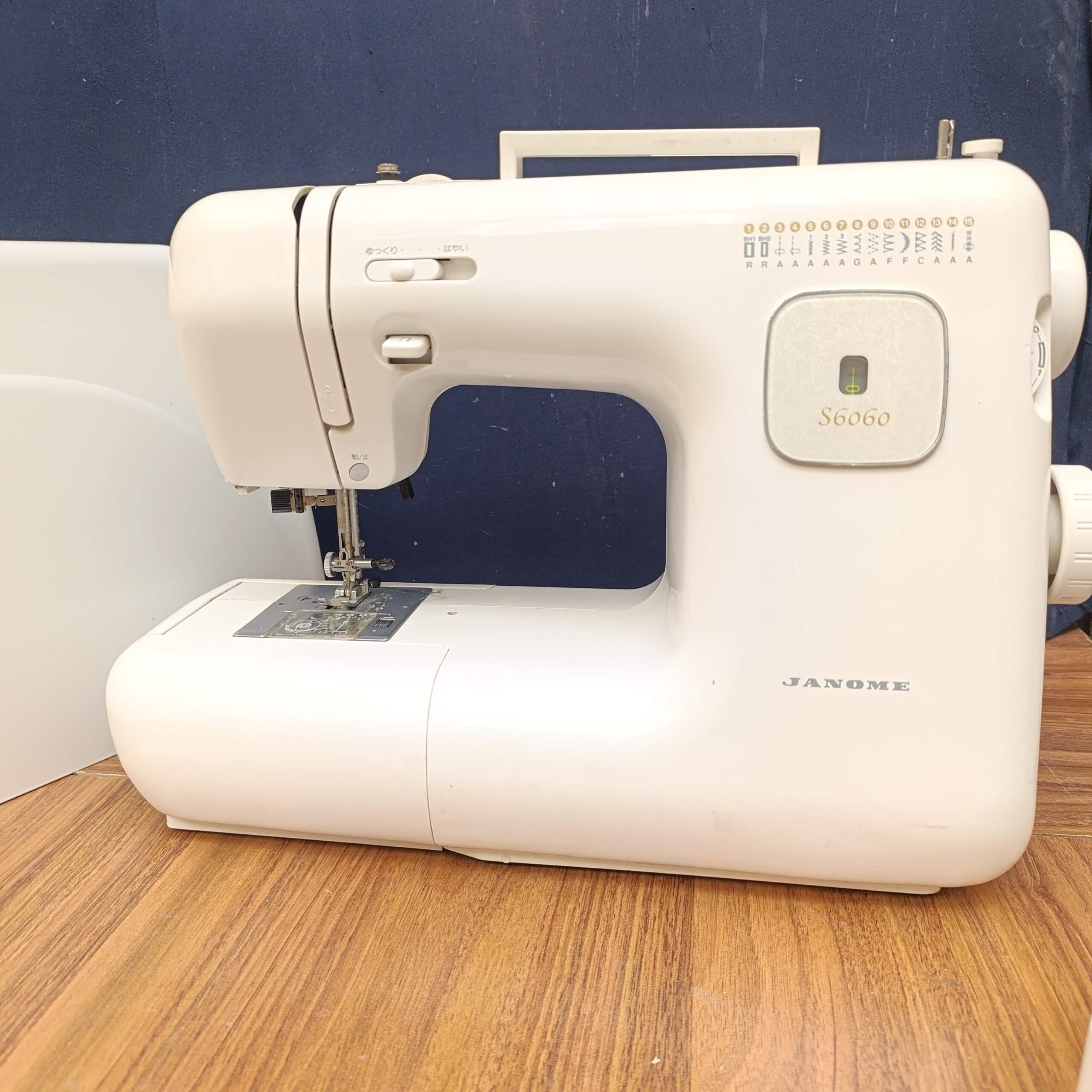 چرخ خیاطی ژانومه 15 مدل دوخت سوزن نخ کن s 6060
